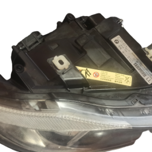 Bmw Serie 3 E90 anno dal 2004 al 2007 Fanale anteriore destro usato Xenon 6311-7161668.9